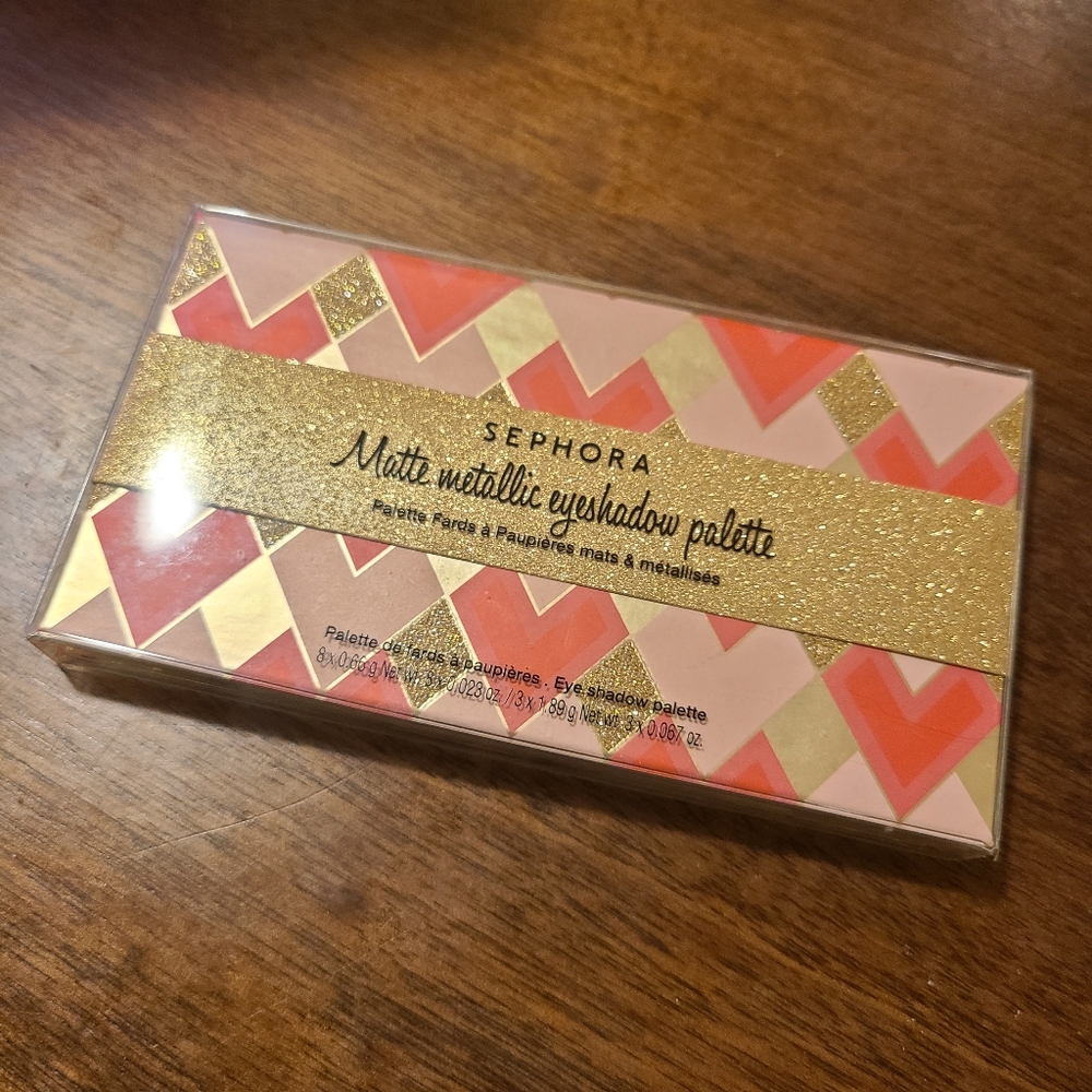 Sephora matte metallic eyeshadow palette